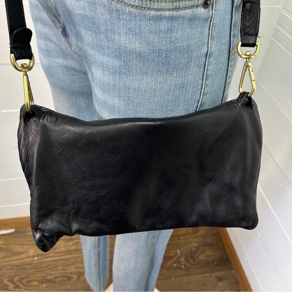 Sseko Bags Sseko Black Convertible Foldover Crossbody Poshmark